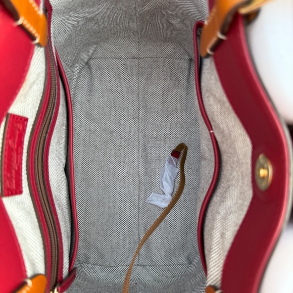 Dooney & Bourke City Flynn LJ044 Wine (Red) Shoulder Bag - Picture 4 of 7